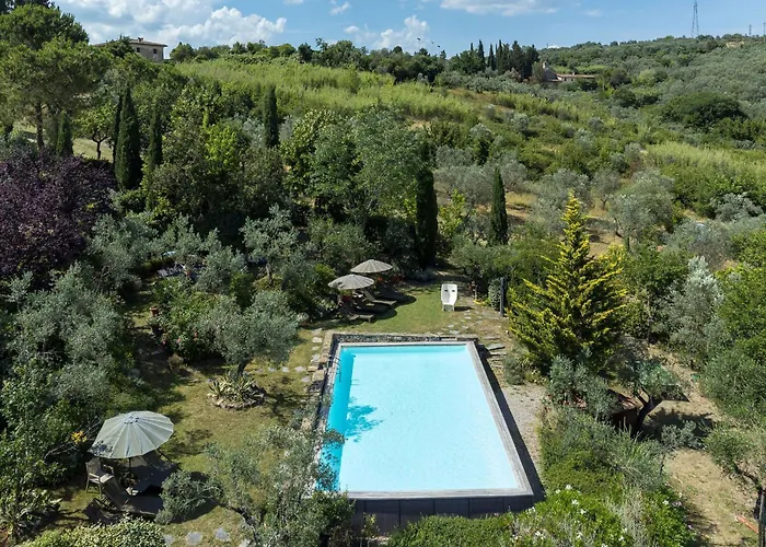 Enchanted Haven 2 Farmhouses With Pool